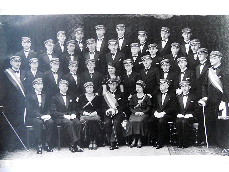 1938