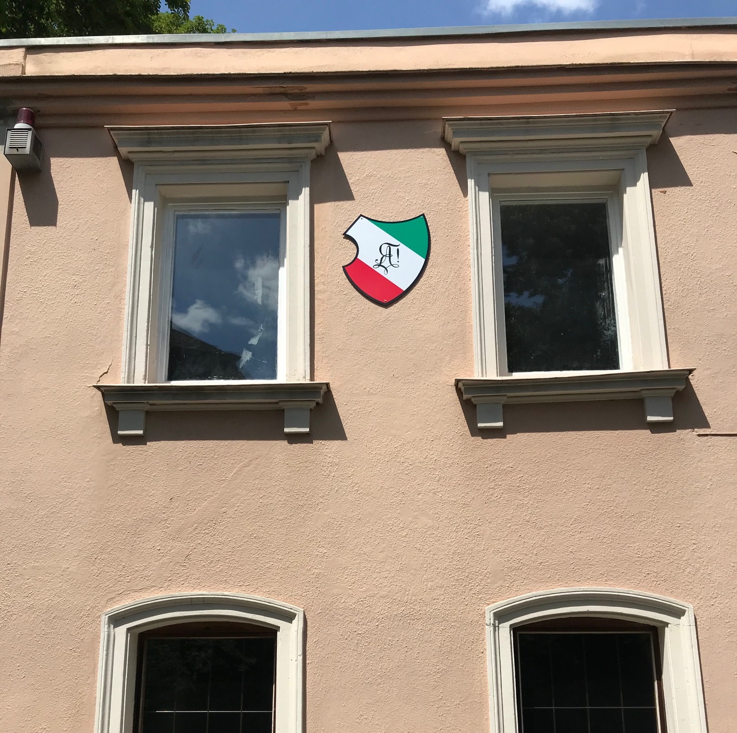 Neues von der Konstante